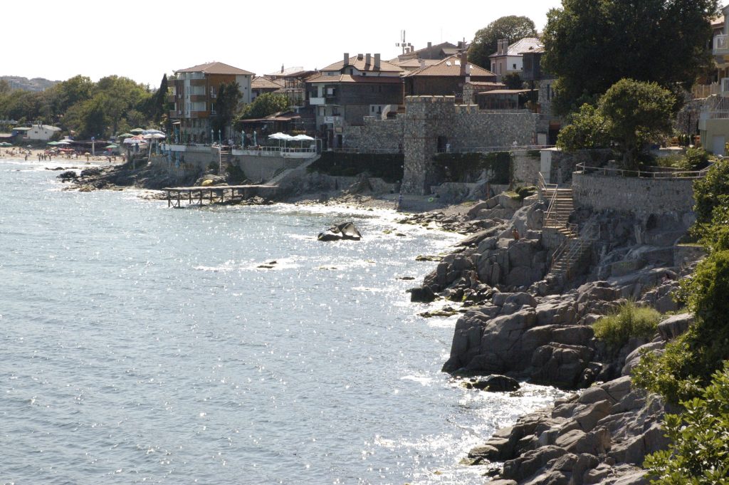 La ville de Sozopol abrite l’une des plus belles plages de Bulgarie : Harmanite Beach.