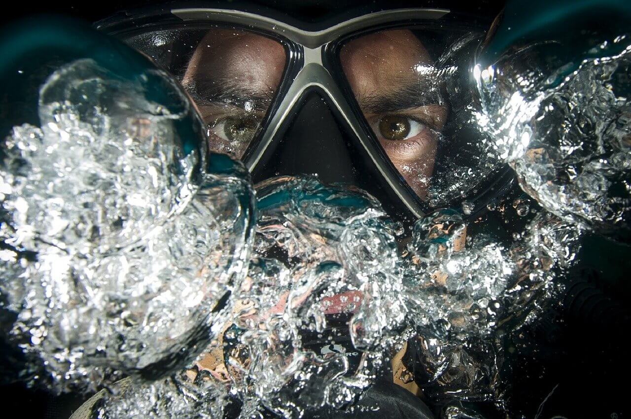 plongeur masque bulles portrait plongée à l'île Maurice