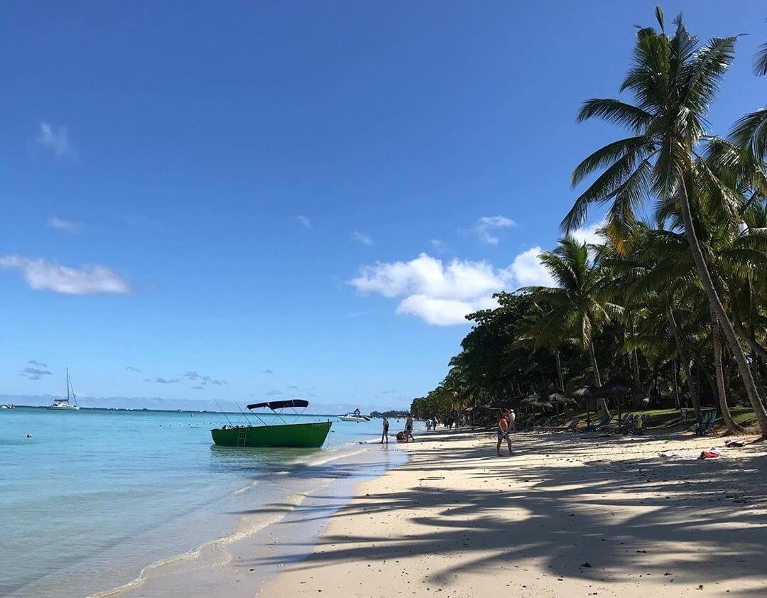 plage cocotiers plage de Trou aux Biches île Maurice