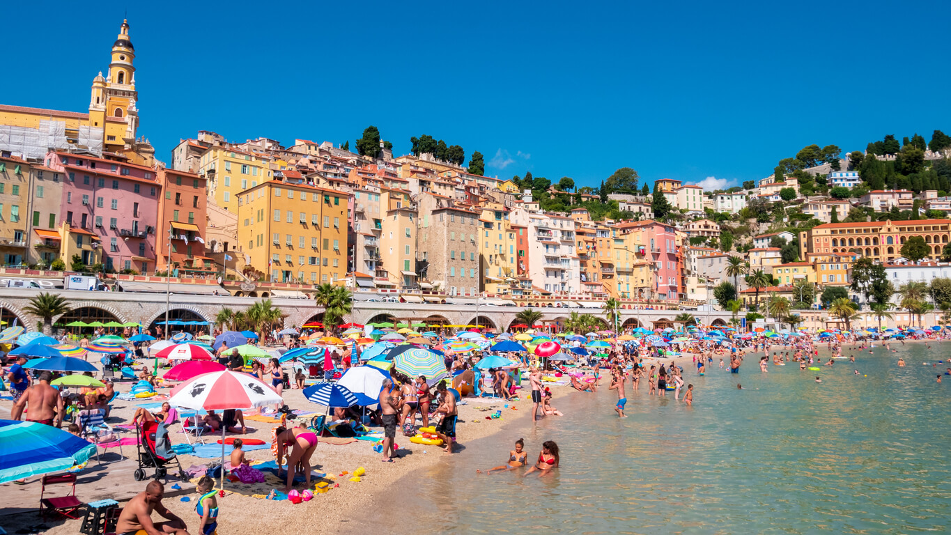 La plage des Sablettes, Menton