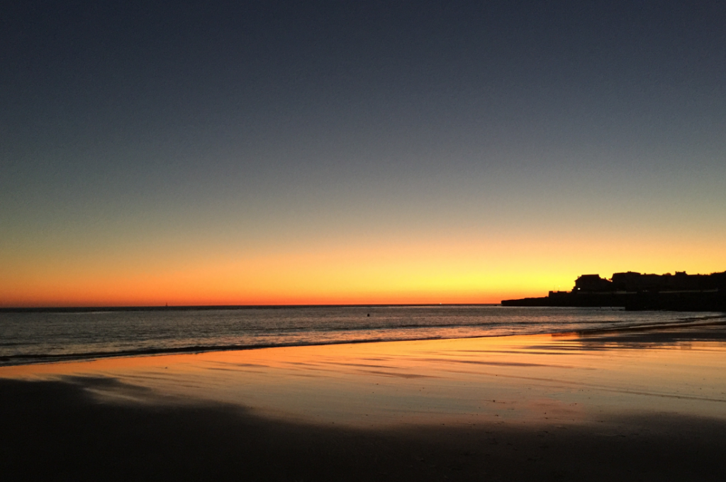 plage coucher de soleil charente maritime