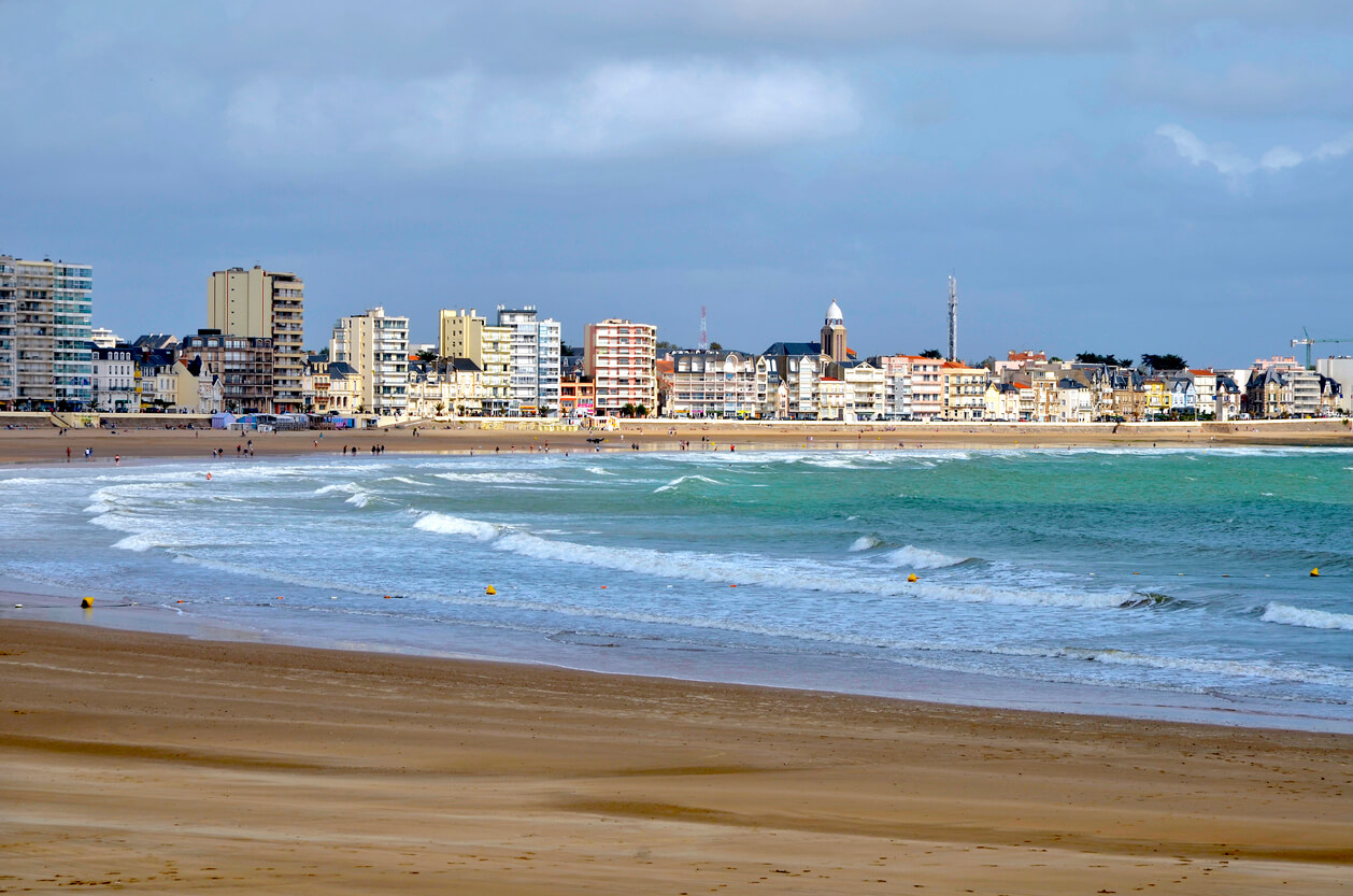 Les Sables-d'Olonne : Horaires des Marées en Octobre 2023 | Ça baigne